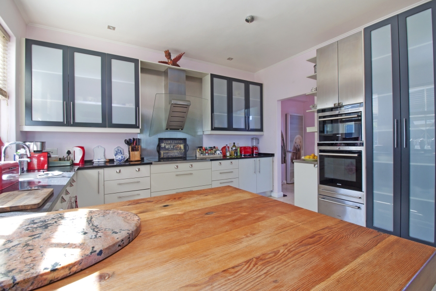 4 Bedroom Property for Sale in Belvedere Western Cape